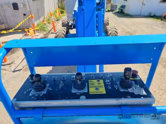 Generation-Genie Z-51 Boom lifts-interior