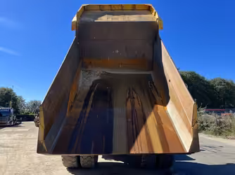 Generation-Komatsu HD325 Off-highway trucks-attachments