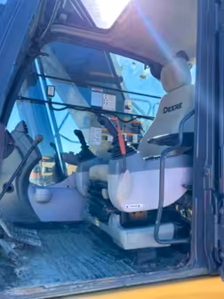 Generation-John deere 350 Medium excavators-interior