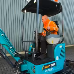 Generation-Sunward SWE18 Mini excavators-video