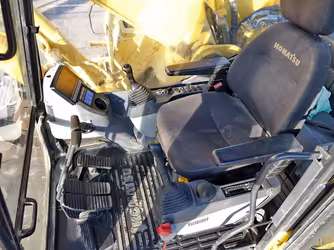 Generation-Komatsu PC300 Medium excavators-interior
