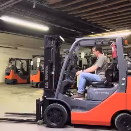 Generation-Toyota 8FGCU25 Forklifts-video