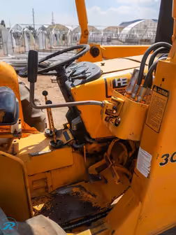 Generation-John deere 300 Backhoe loaders-interior