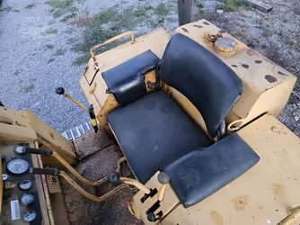 Generation-John deere 455 Crawler loaders-interior