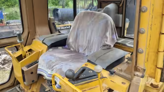 Generation-Cat 943 Crawler loaders-interior