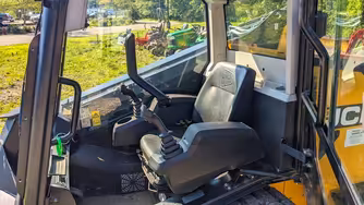 Generation-JCB 210T Compact track loaders-interior