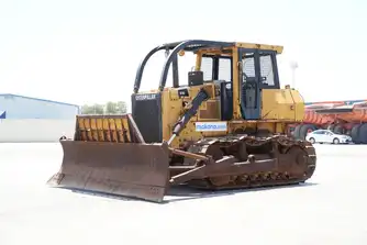 Generation-Cat D7 Crawler dozers-exterior