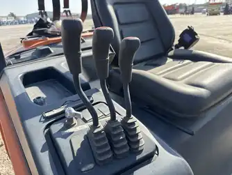 Generation-Doosan NXP Forklifts-interior