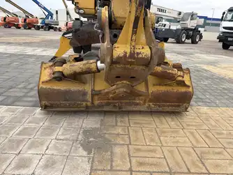 Generation-حفارات بعجلات كاتربيلر M318-attachments
