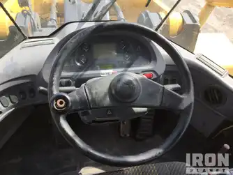 Generation-Komatsu WA500 wheel loaders-interior