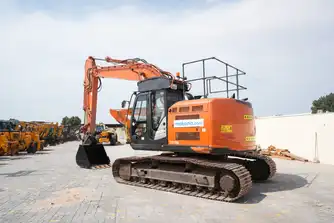 Generation-Hitachi ZX225 Medium excavators-exterior