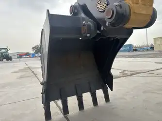 Generation-XCMG XE60 Mini excavators-attachments