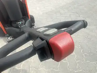 Generation-Toyota Tyro LHE Pallet trucks-interior
