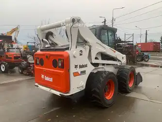 Generation-Bobcat-S850-Skid-steer-loaders-exterior