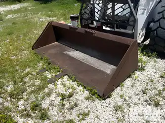Generation-Bobcat-S850-Skid-steer-loaders-attachments