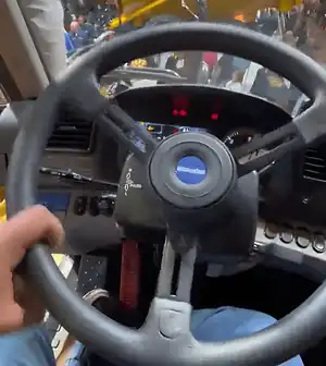 Generation-Komatsu-WE2350-Wheel-loaders-interior