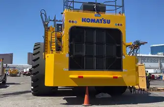 Generation-Komatsu-WE2350-Wheel-loaders-exterior