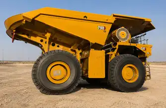 Generation-Cat-798-Off-highway-trucks-exterior