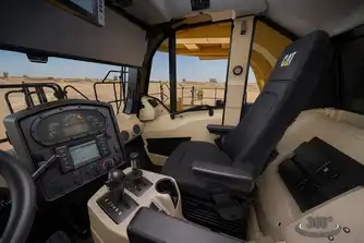 Generation-Cat-797-Off-highway-trucks-interior