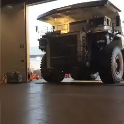 Generation-Liebherr--T284-Off-highway-trucks-video