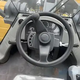 Generation-XCMG-ZL50-Wheel-loaders-interior