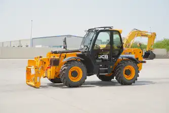 Generation-رافعات-تلسكوبية-جي-سي-بي-535-exterior