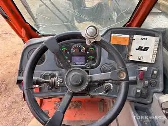 Generation-رافعات-تلسكوبية-جي-إل-جي-1255-interior