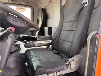 Generation-Mercedes-Benz-Actros-tipper-Tipper-trucks-interior