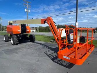 Generation-JLG 800 Boom lifts-exterior