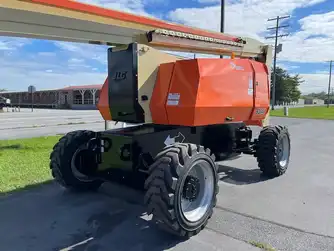 Generation-JLG 800 Boom lifts-exterior