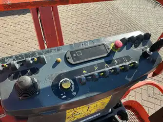 Generation-JLG E400 Boom lifts-interior