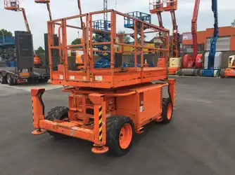Generation-Skyjack SJ6826 Scissor lifts-exterior