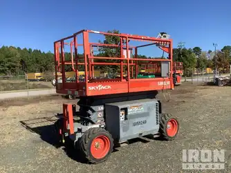Generation-Skyjack SJ6832 Scissor lifts-exterior