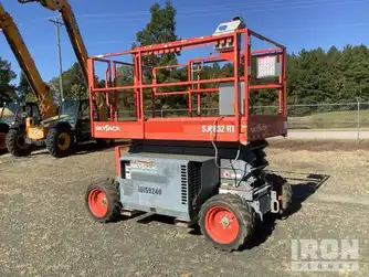 Generation-Skyjack SJ6832 Scissor lifts-exterior
