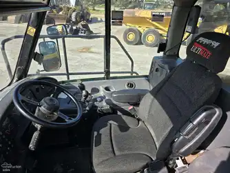 Generation-Cat 725 Articulated dump trucks-interior