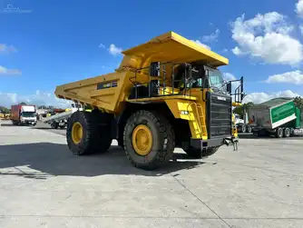 Generation-Komatsu HD465 Off-highway trucks-exterior