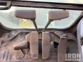 Generation-Komatsu PC450 Large excavators-interior