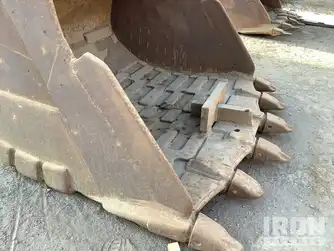 Generation-Komatsu PC450 Large excavators-attachments