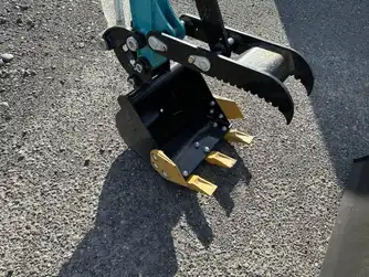 Generation-AGT QH13 Mini excavators-attachments
