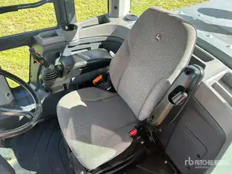 Generation-John Deere 624 Wheel loaders-interior