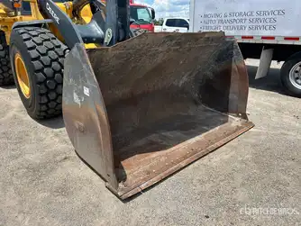 Generation-John Deere 624 Wheel loaders-attachments