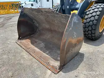 Generation-John Deere 624 Wheel loaders-attachments