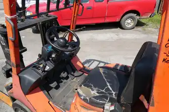 Generation-Toyota 7FGCU25 Forklifts-interior