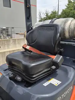Generation-Toyota 8FGCU25 Forklifts-interior
