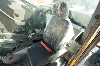 Generation-Volvo EC550 Large excavators-interior