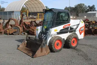 Generation-Bobcat S550 Skid steer loaders-exterior