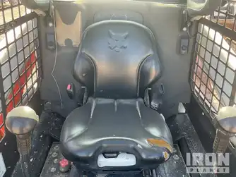 Generation-Bobcat T450 Compact track loaders-interior
