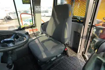 Generation-Volvo A40 Articulated dump trucks-interior