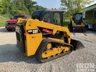 Generation-Cat 239 Compact track loaders-exterior