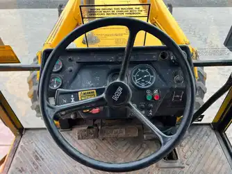 Generation-Massey ferguson 50 Backhoe loaders-interior